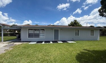 Building Photo - 2425 Ceceile Ave