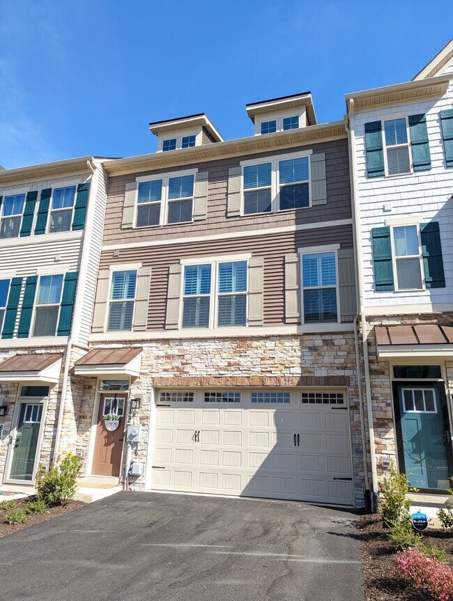 Foto del edificio - Gorgeous Newer Construction Home (2022) in...