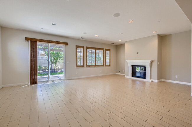 Building Photo - 39096 Clear Creek Ln, Temecula, CA, 92592