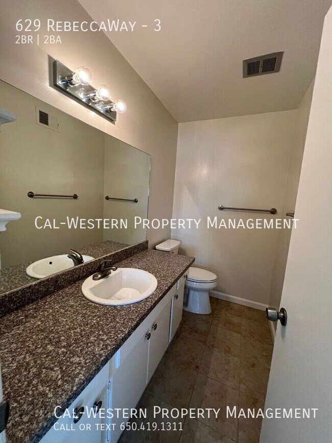 Building Photo - 629 RebeccaWay-3