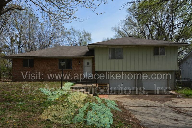 Primary Photo - 1605 N 63 Pl