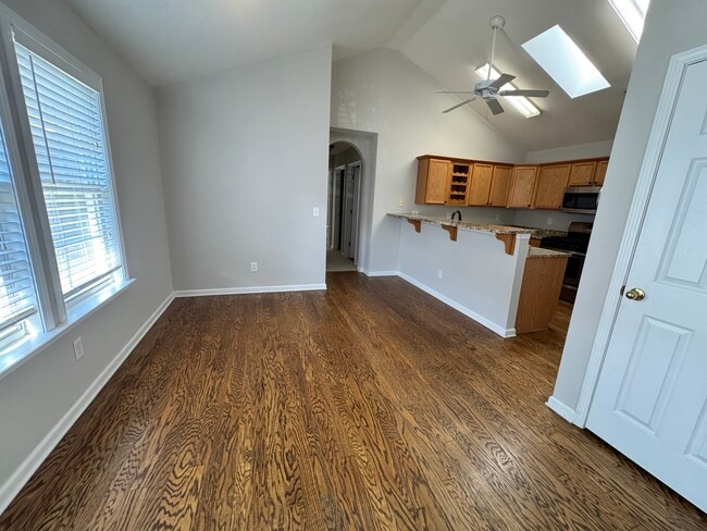 Foto del edificio - 1409 Cottage Dr NW