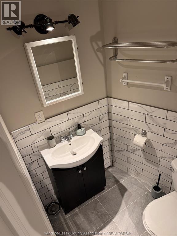 Building Photo - 600 Park St W