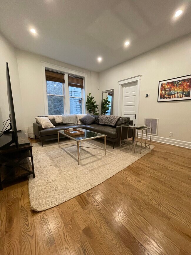 Living Room 1 - 1961 N Fremont St