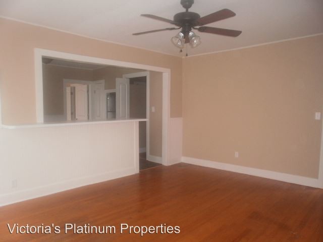 Building Photo - 1503 E Virginia Ave