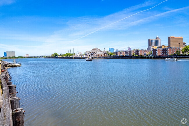 Chelsea Heights residents can enjoy the connected waterways between Lakes and Absecon bays.