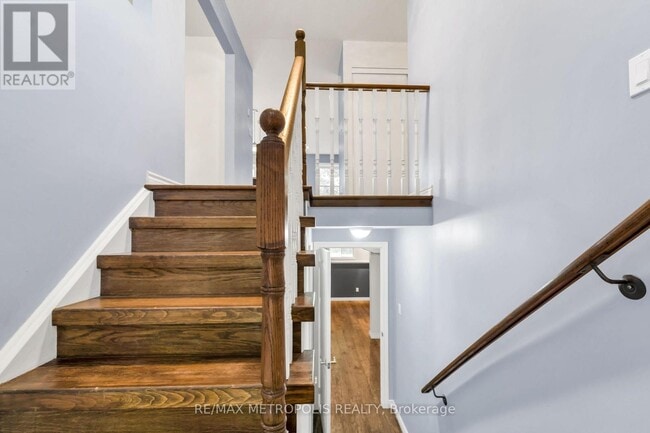 Building Photo - 24 Acorn Crescent