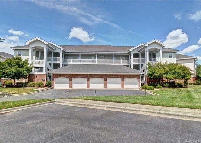 Coming Soon!! 2 bedroom Townhouse - Coming Soon!! 2 bedroom Townhouse