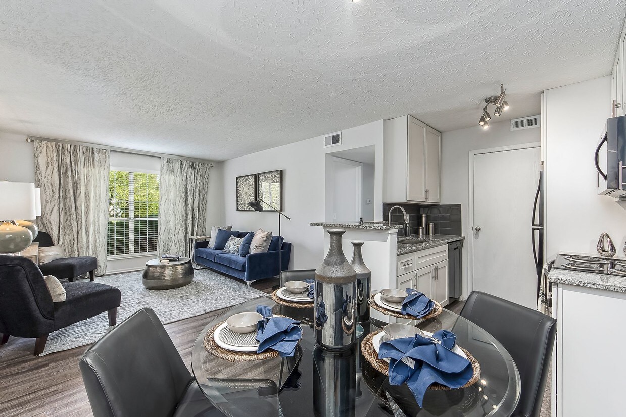 Lake's Edge by Cortland Apartments Pickerington, OH