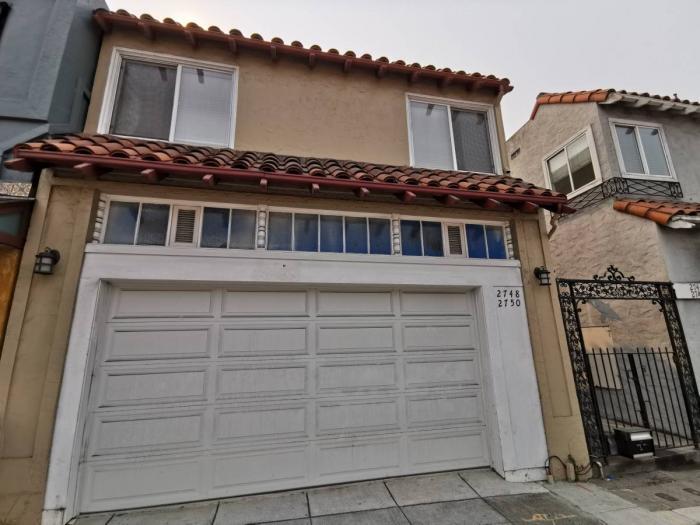 Primary Photo - 3 bedroom in Oakland CA 94606