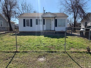 Building Photo - 6120 NW 55th St