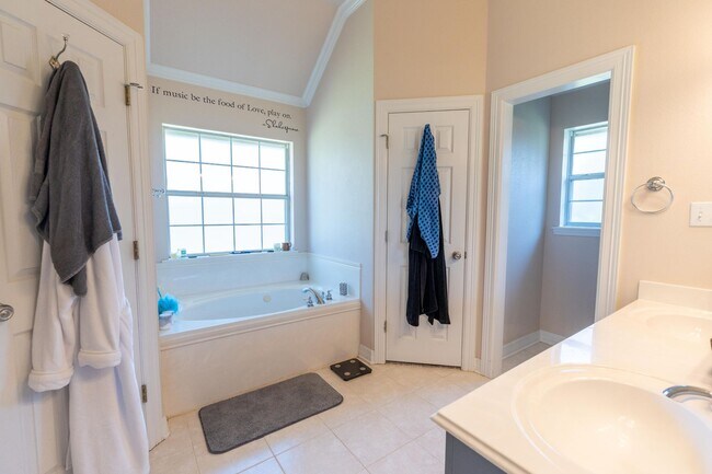 Foto del edificio - North Bossier Rental