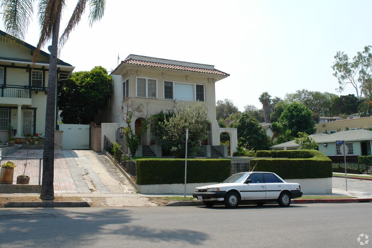 Building Photo - 324 S Coronado St