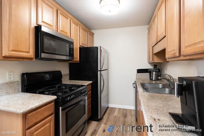 Foto del edificio - 1 br, 1 bath Condo - 1351 holly ave, Imper...