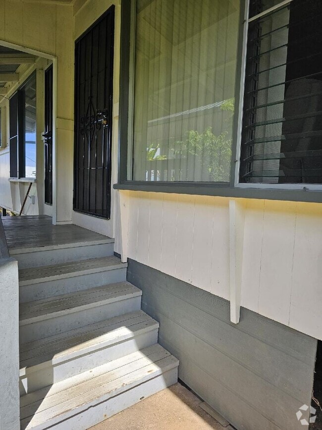 Building Photo - 19 Loulu Ln