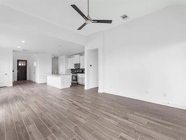 Building Photo - 7226 Winding Aster Way