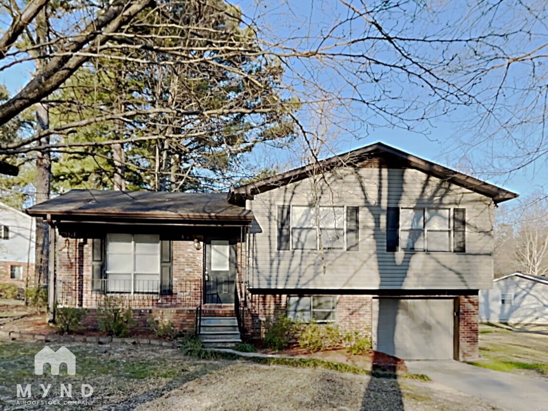 Primary Photo - 5170 Hickory Dr NE