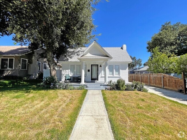 Building Photo - 238 N Alta Vista Ave
