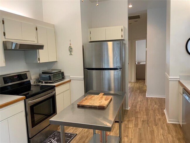 Building Photo - 1594 Coastal Pl