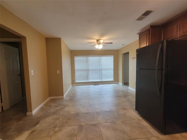 Foto del edificio - 6353 Basswood Dr