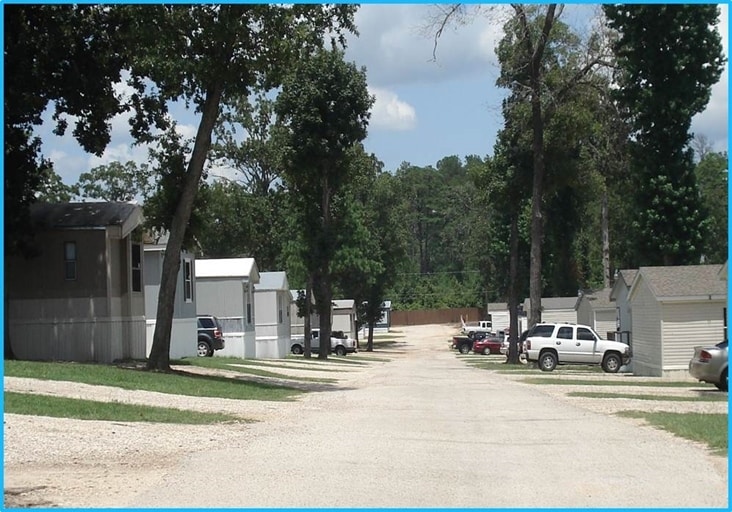 Meadowbrook Mobile Home Park Apartments in Lufkin, TX