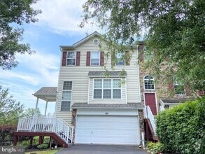 Building Photo - 201 Yorktown Ct