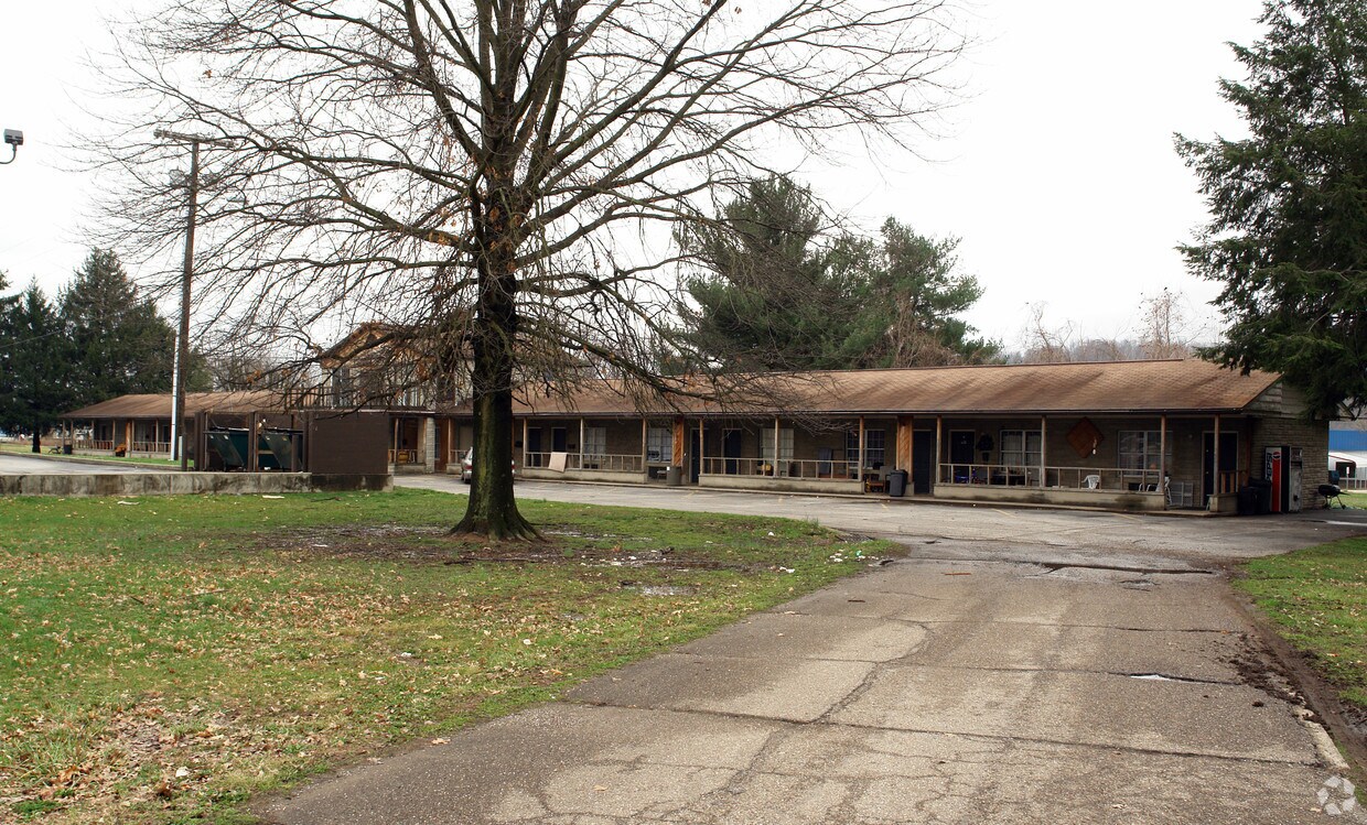 438 Washington St, Ravenswood, WV 26164 Apartments in Ravenswood, WV