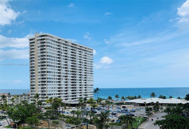 Building Photo - 1985 S Ocean Dr