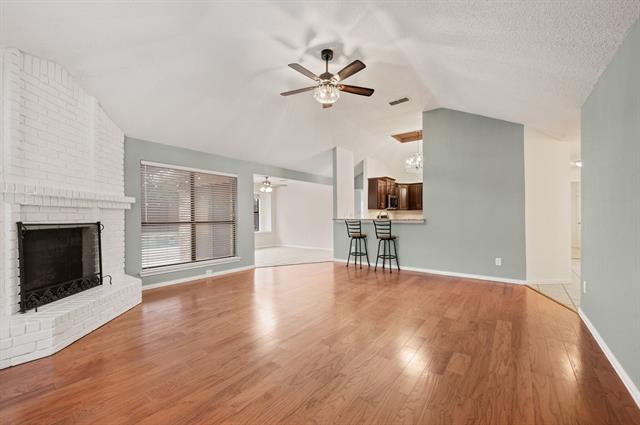 Building Photo - 1037 Colony St