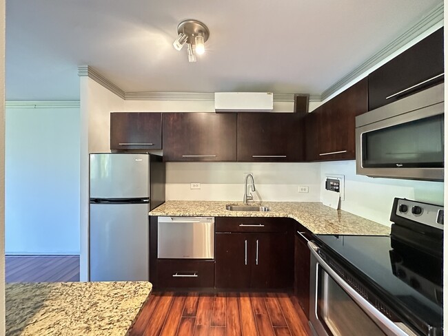 Foto del edificio - 1349 N Dearborn St