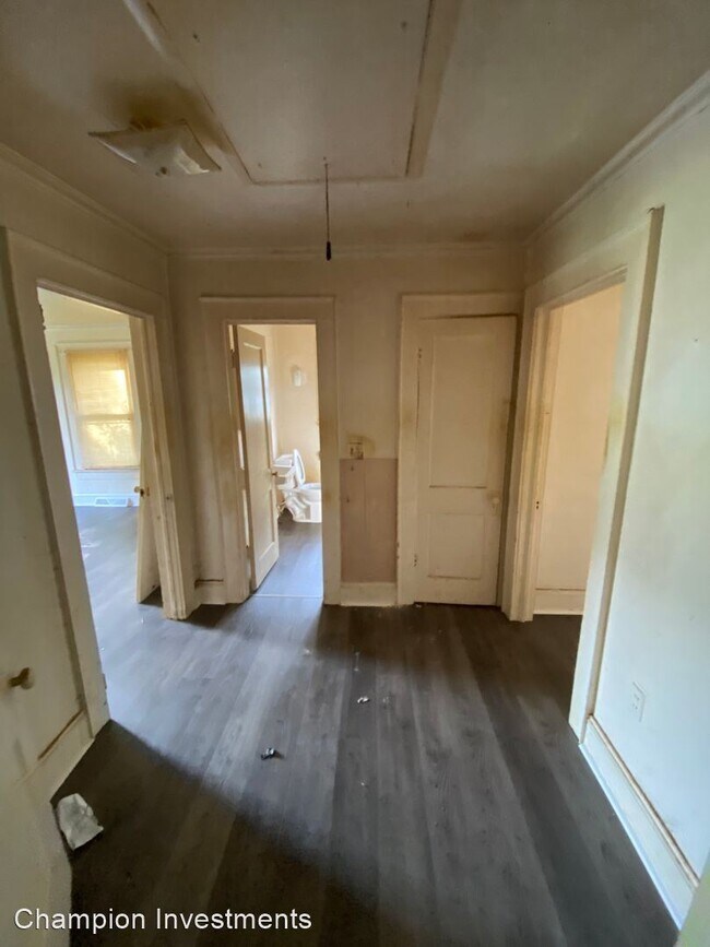 Building Photo - 3 br, 1 bath House - 408 Ross Grove Ch. Rd