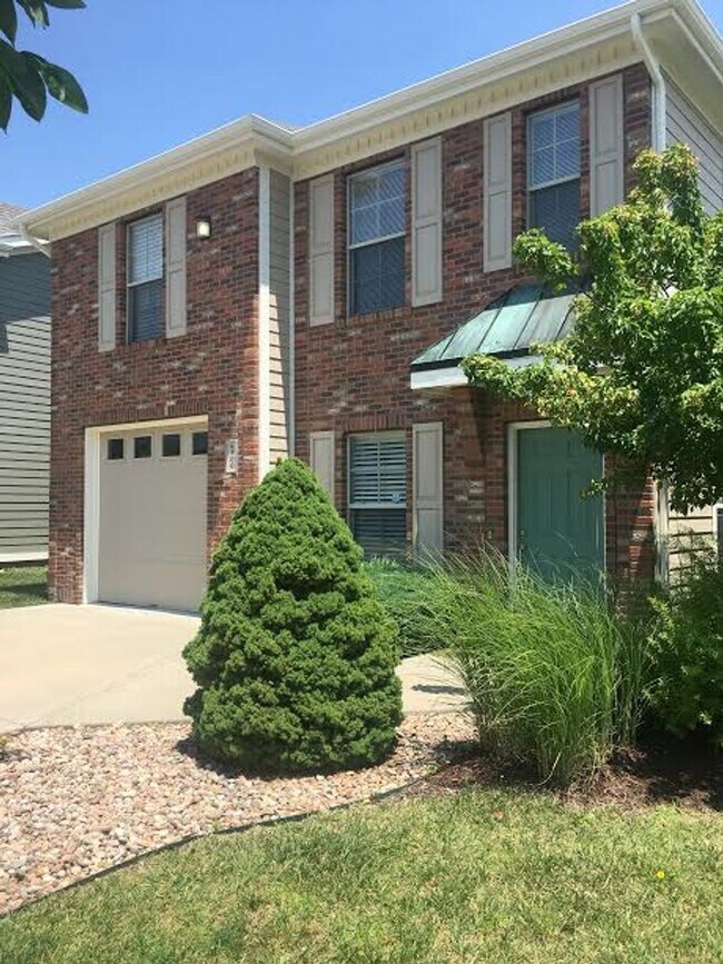 Building Photo - 6331 Lakeside Ln