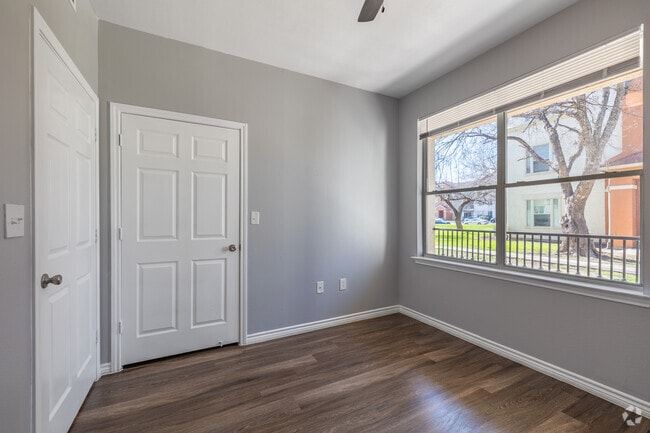 3BR Second Bedroom - Costa Valencia