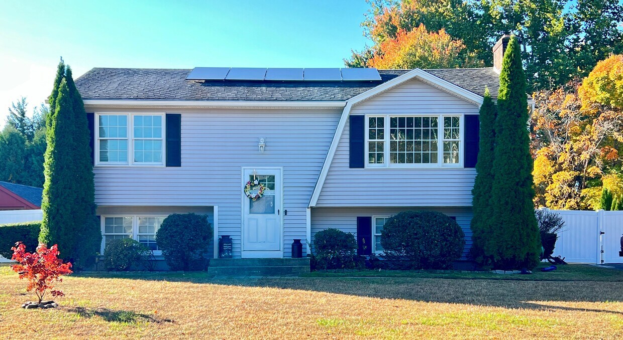 Primary Photo - 94 White Fox Rd