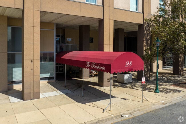 Foto del edificio - 28 Allegheny Ave