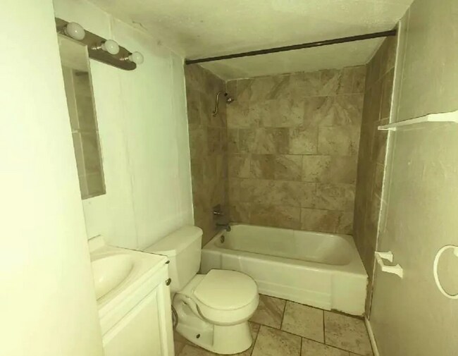 Foto del edificio - Cozy 1 Bedroom Apartment