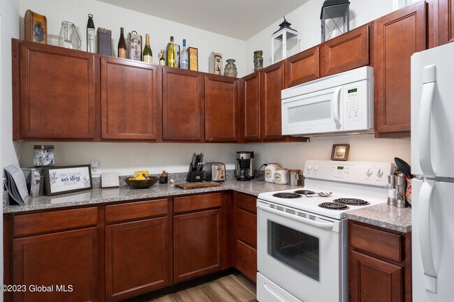 Building Photo - 20 Kempton Pl