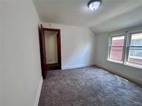 Building Photo - 2405 Grand Ave
