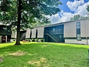 Building Photo - 1701 S West End St Building Photo - 1701 S West End St