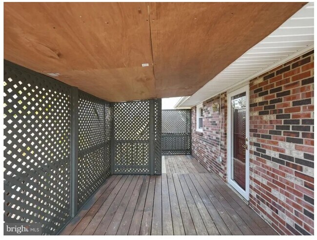 Foto del edificio - 6619 Beddoo St