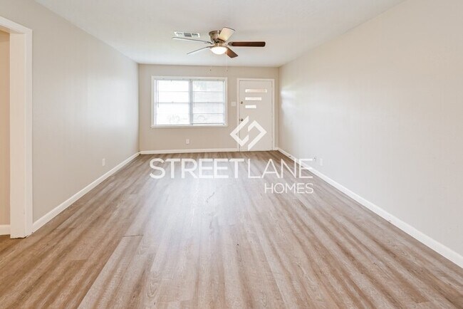 Foto del edificio - REDUCED!