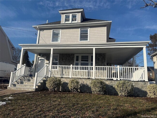 Building Photo - 261 Wilson Ave