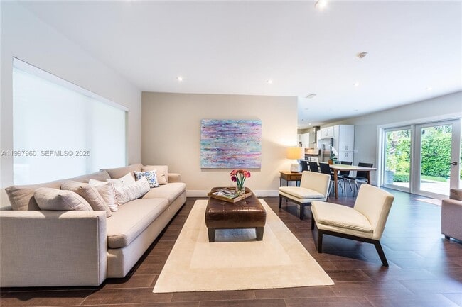 Building Photo - 1315 San Ignacio Ave