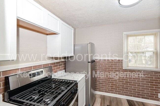 Building Photo - 3030 N Olney St