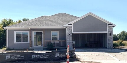 Building Photo - 712 Summer Dawn Cir