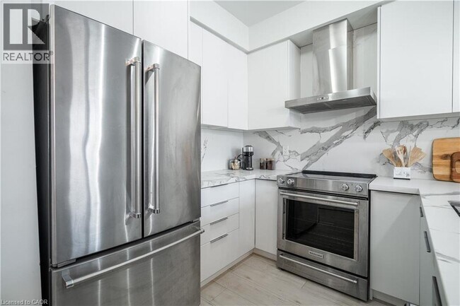 Photo du bâtiment - 263 Georgian Dr