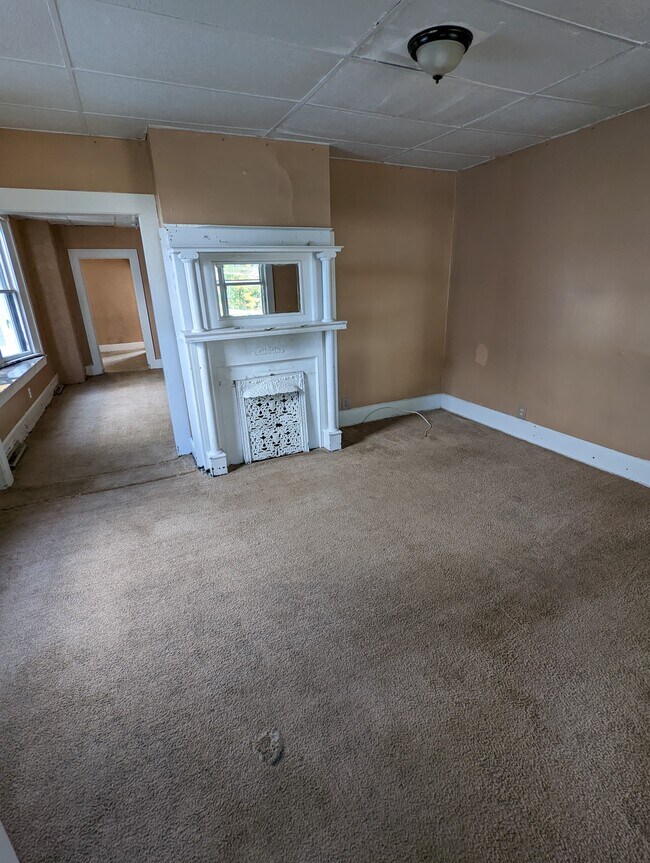 922 Ayers St, Zanesville, OH 43701 House Rental in Zanesville, OH