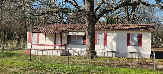 Foto del edificio - 121 Whiteface Dr