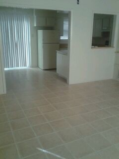 Primary Photo - 342 E Sunshine Dr