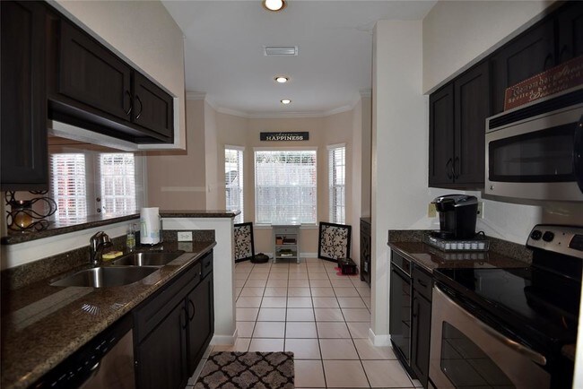 Building Photo - 2352 Bering Dr